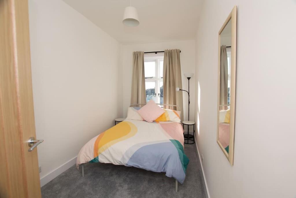 Beautiful Large 3-Bed Coastal Flat With Parking. Apartman Frinton-on-Sea Kültér fotó