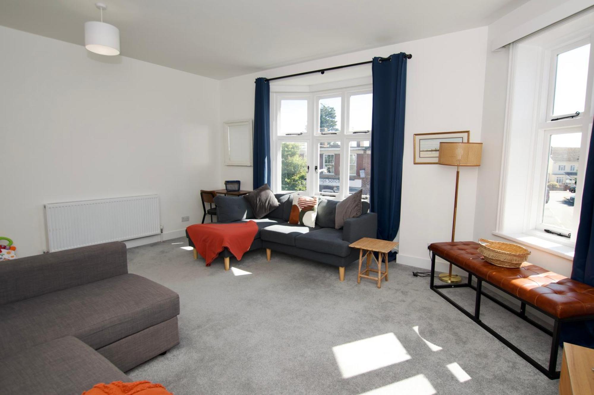 Beautiful Large 3-Bed Coastal Flat With Parking. Apartman Frinton-on-Sea Kültér fotó