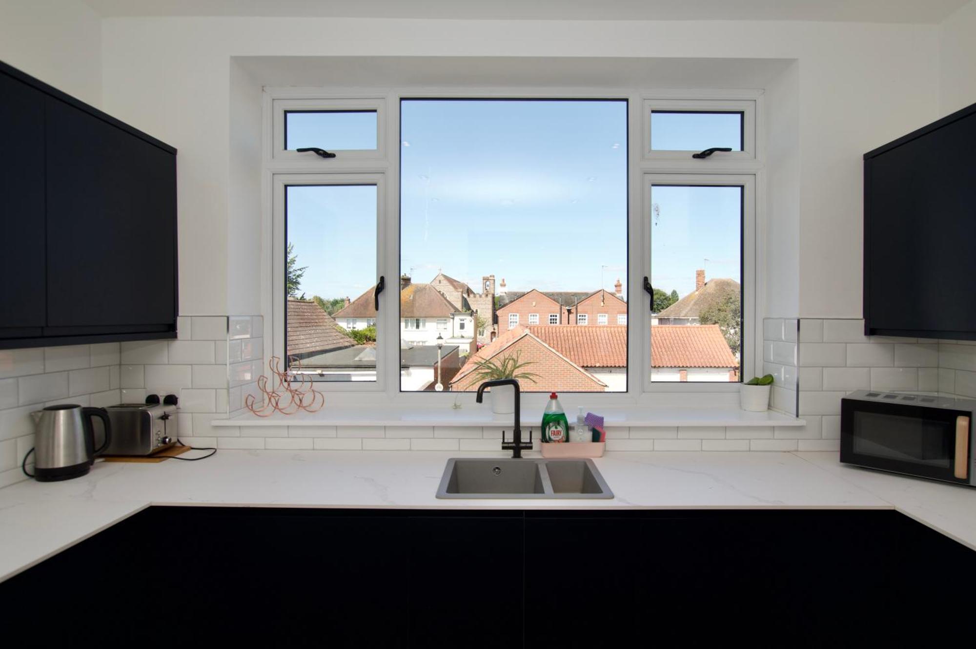 Beautiful Large 3-Bed Coastal Flat With Parking. Apartman Frinton-on-Sea Kültér fotó