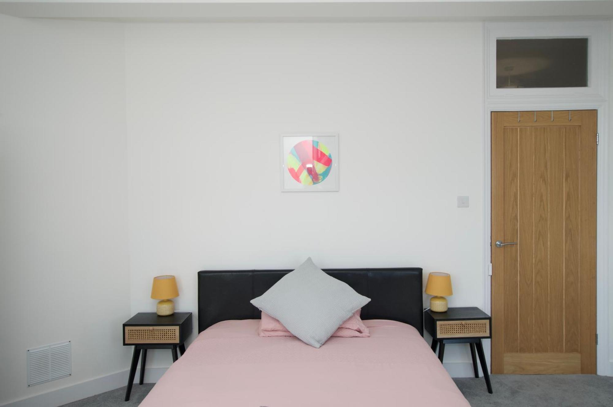 Beautiful Large 3-Bed Coastal Flat With Parking. Apartman Frinton-on-Sea Kültér fotó